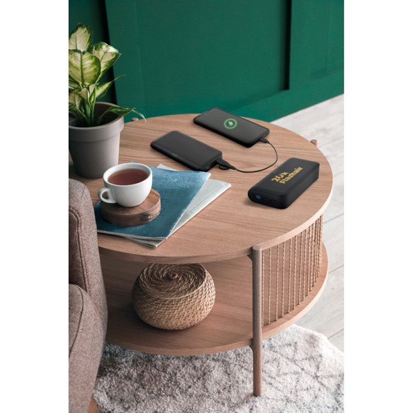 BECKER 20. Powerbanka 20 000 mAh z recyklovaného ABS (100% rABS) s 15W superrychlou bezdrátovou nabíječkou