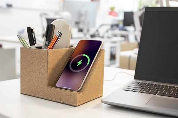 Desk organizer with inductive charger COVBI