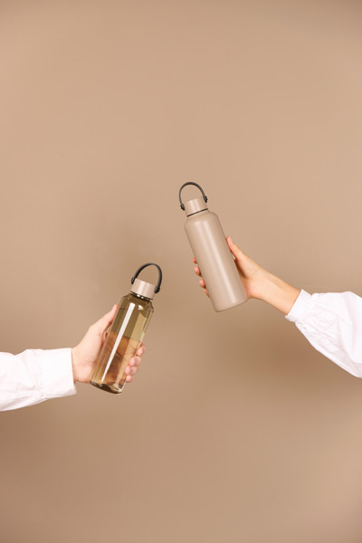 VINGA Baltimore RCS RPET bottle 550 ML - Greige