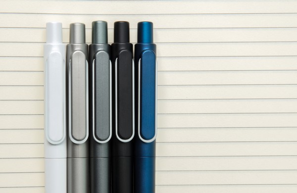Xd Collection X6 pen, metallic finish, 1200m refill - White