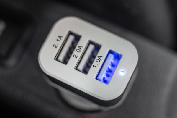 Car charger VOITT