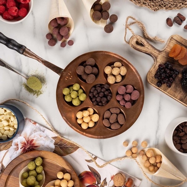 ADVERTISING SWEETS SWEET NEST