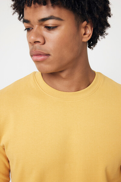 Iqoniq Zion Rundhals-Sweater aus recycelter Baumwolle - Ochre Yellow / XS