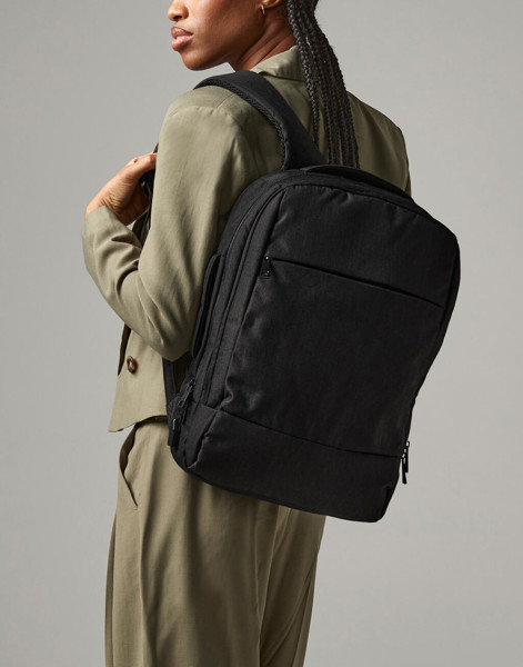 Q-Tech Charge Convertible Backpack - Black / ONE SIZE