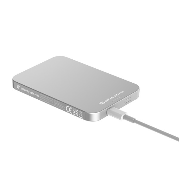 Urban Vitamin Richmond 5000mAh Powerbank aus RCS Plastik/Alu - Silber