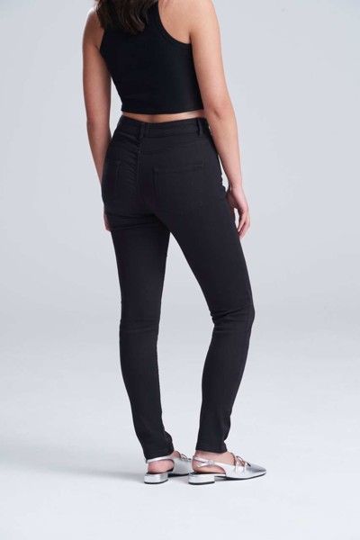Lara Skinny Jeans - Black / 16-L