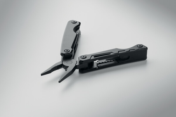13-in-1 foldable multi-tool Blaquin
