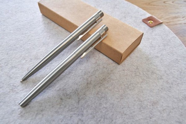 Conjunto de escrita de aço inoxidável reciclado Fritz