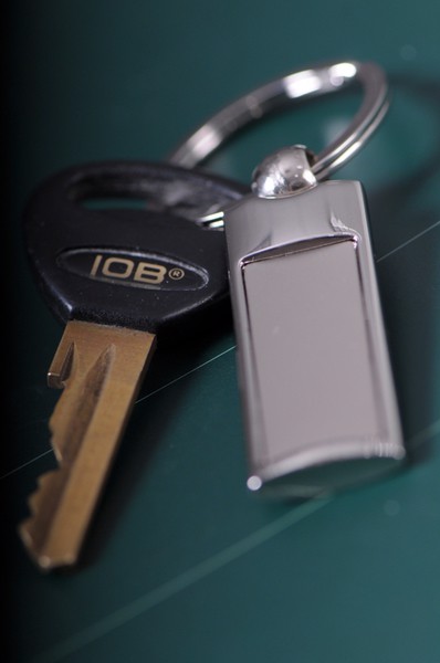 Legend metal keyring