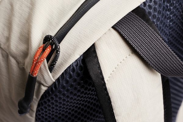Bellroy Lite Daypack - Béžová