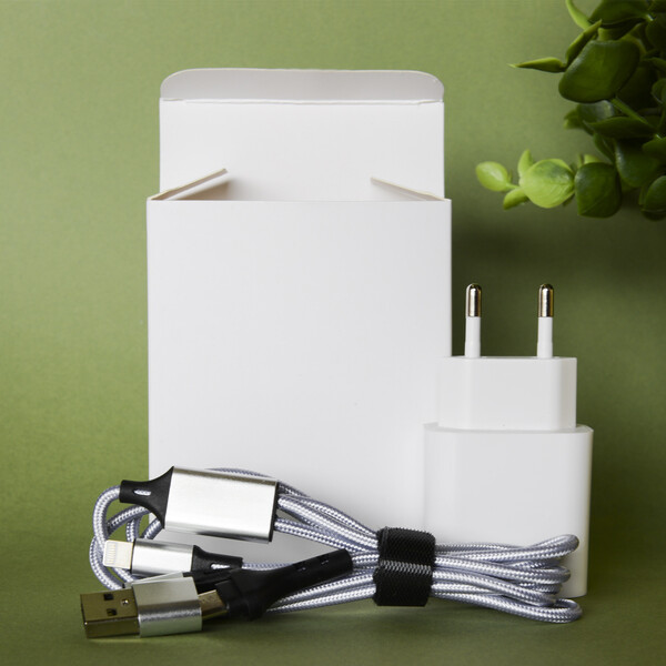 HAKO - KIT ESSENTIEL PRISE + CÂBLE BLANC