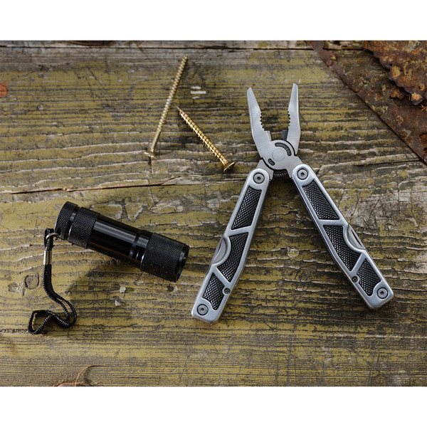 Survivor multitool with torch set