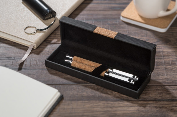 Writing set KANSAS