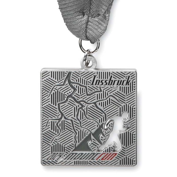 Medalha em liga de zinco com forma personalizada até 80mm X 80mm