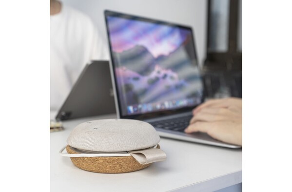 Xoopar Meetair speaker,cork body,dual mics