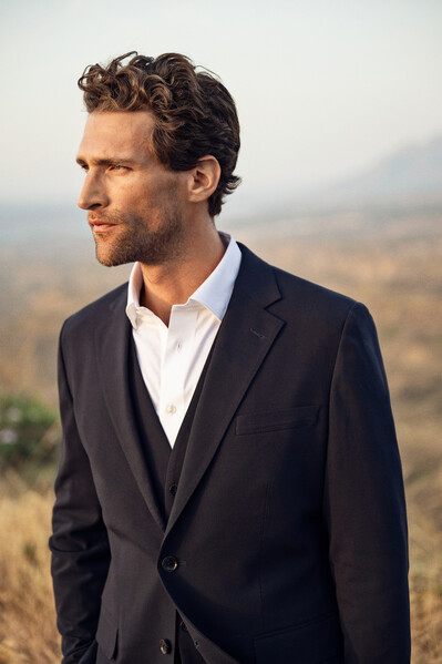 Signature Blazer Black 54L
