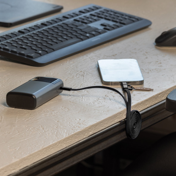 Ultra tenký magnetický nabíjecí kabel 60W 2 v 1 - Černá