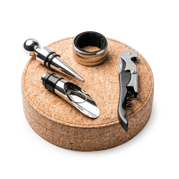 Personalised wine set in natural cork case with stainless steel accessories