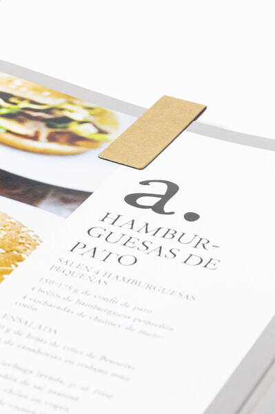 Magfy magnetic bookmark, recycled paper