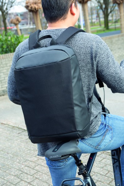 Xd Xclusive laptop backpack, RFID, USB, 15.6 inch