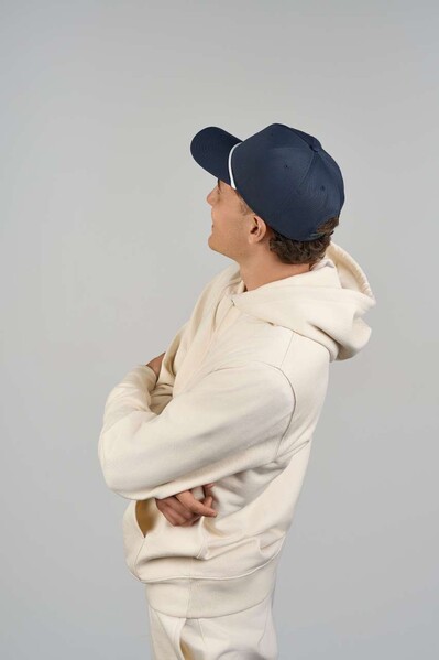 Paka - White / Black
