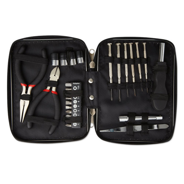 26 pcs tool in aluminium case Paul