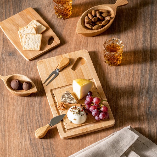 PS - WOODS. Bamboo cheese board