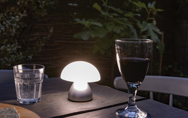USB stolná lampa Luming z RCS recykl. plastu, sivá -