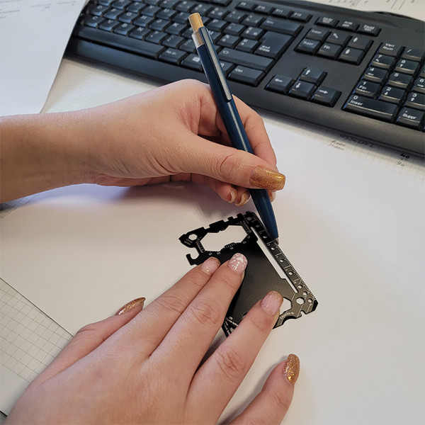 CARTE OUTIL MULTIFONCTION EN ACIER INOXYDABLE