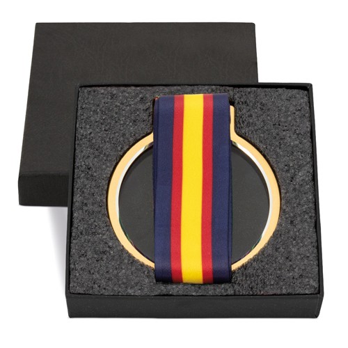 MEDAILLE DRAPEAU ESPAGNE “VIKTOR” - Drapeau Espagne/ Blanc