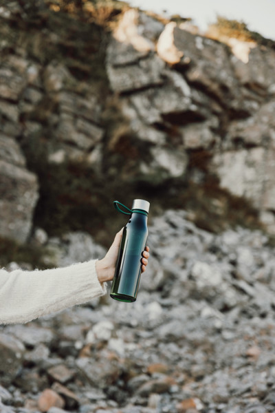 Lahev na vodu 800ml VINGA Lean z RCS RPET - Zelená
