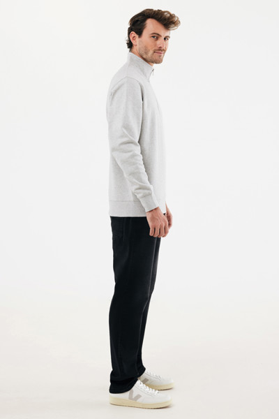 Svetr se čtvrtečním zipem IQONIQ Elgon z recykl. bavlny - Light Heather Grey / L
