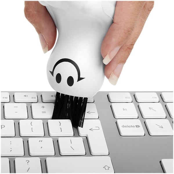 Antistresová figurka Solange s kartáčem na klávesnici