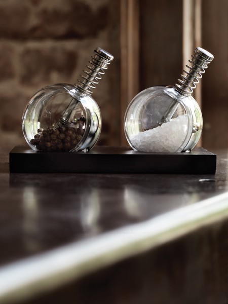 Planet pepper & salt set