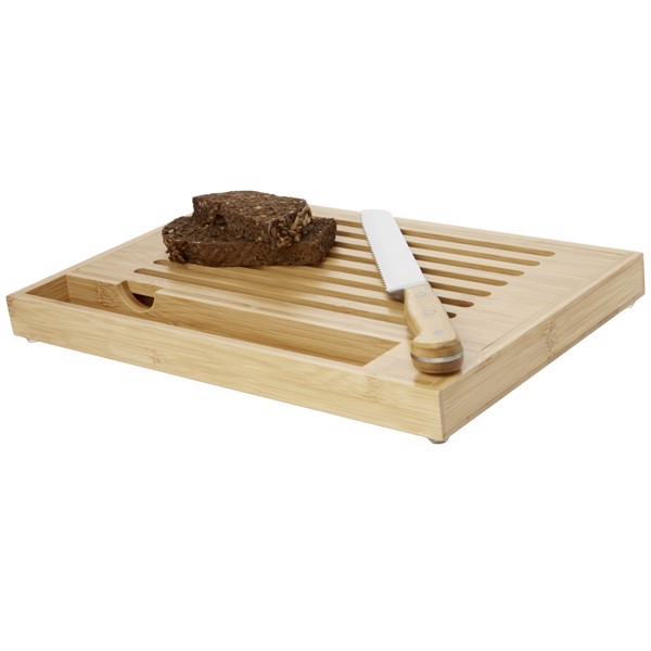 Pao bamboo cutting board with knife