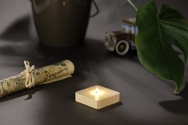 Bamboo candle holder with tealight LUMOS