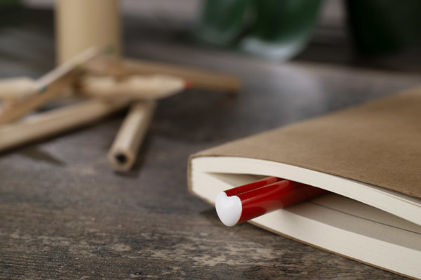 Heart-shaped pencil LOVIO