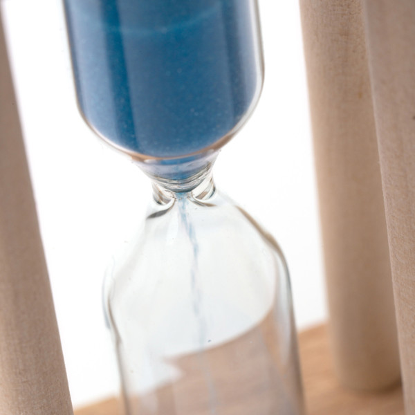 Personalised wooden 3-minute sand timer