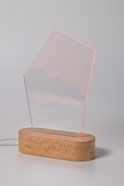 Led Light Trophy Woodify, Pentagon