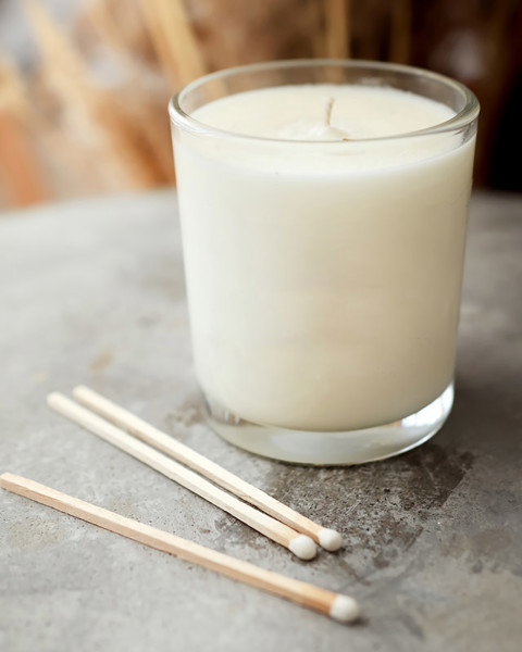 Soybean wax candle 170g - Plum & Patchouli - VERA YOUNG