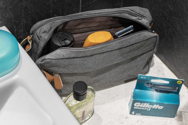 Toiletry bag NASLI