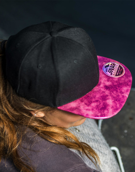 Bronx Glitter Flat Peak Snapback Cap - Black / Silver / ONE SIZE