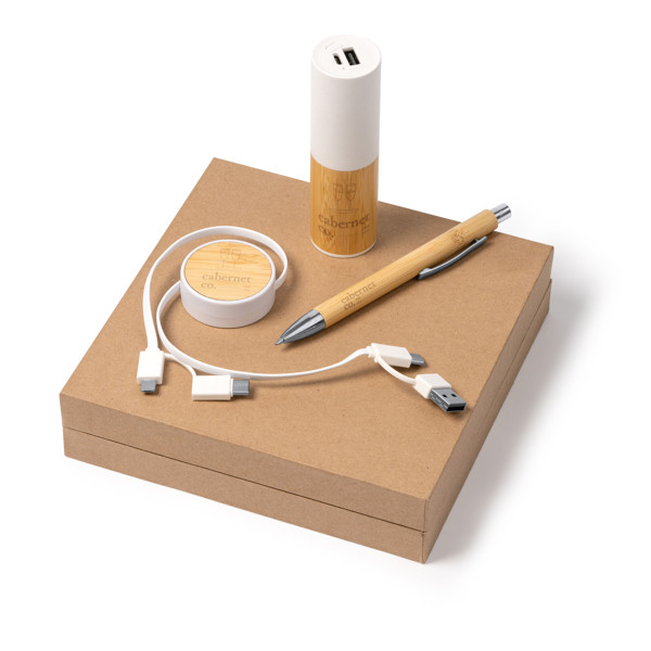 Personalised eco tech gift set in bamboo and recycled ABS with 4500 mAh power bank, extendable cable and pen