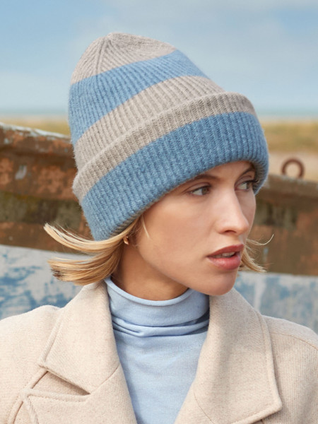 Colour Block Beanie - True Pink / Classic Red