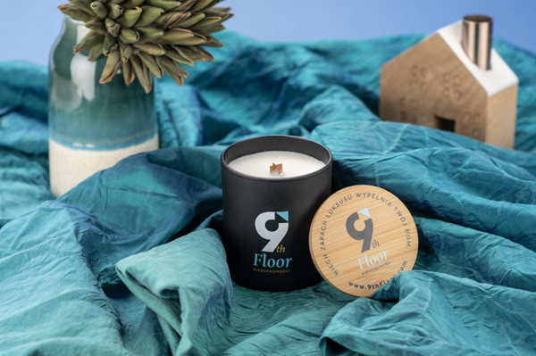 Soybean wax candle 220g - Black Pomegranate - VERA YOUNG