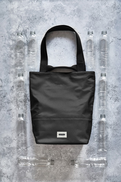 Izolovaná/chladící taška 16l Black+Blum - Černá