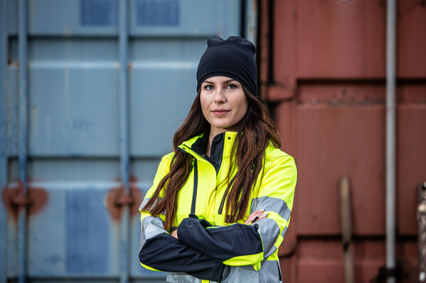 9037 BEANIE ONE SIZE YELLOW