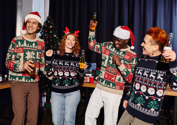 Christmas knitted sweater S-M Shimis