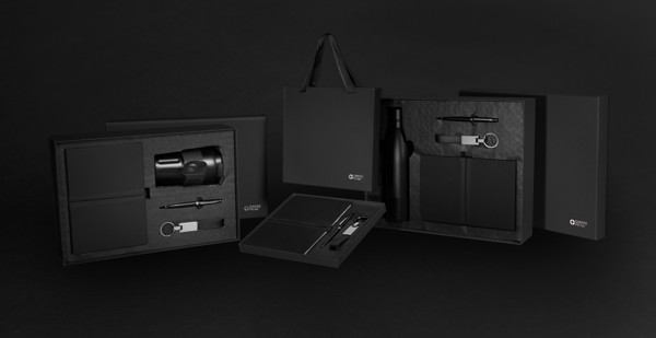 Set cadeau d'affaires luxe avec bouteille Swiss Peak