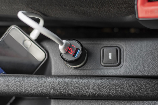 Car charger SPIDO